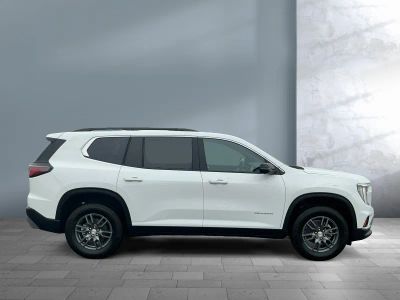 2026 GMC Acadia — photo 13 view