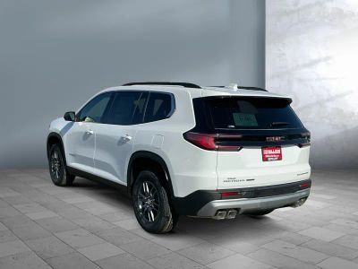 2026 GMC Acadia — photo 7 view