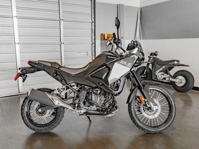 2026 Kawasaki KLE500 ABS - Photo 2