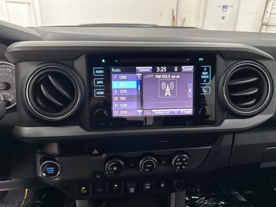 2019 Toyota Tacoma - Photo 14