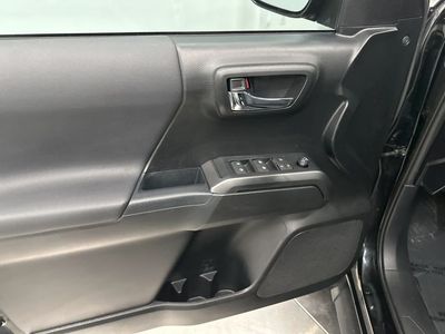 2019 Toyota Tacoma - Photo 10