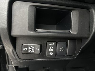 2019 Toyota Tacoma - Photo 18
