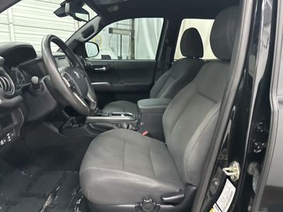 2019 Toyota Tacoma - Photo 19