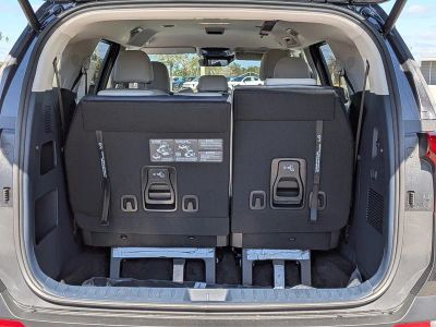 2026 Kia Carnival — photo 13 view