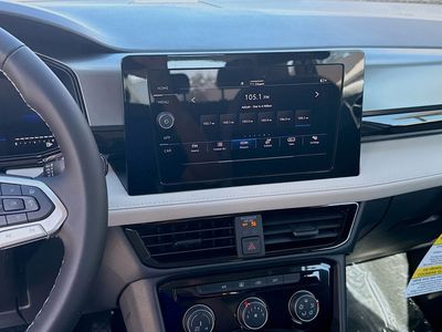 2026 Volkswagen Taos - Photo 12