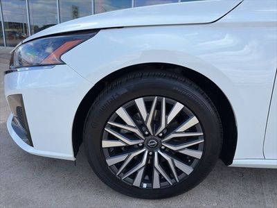 2025 Nissan Altima - Photo 7