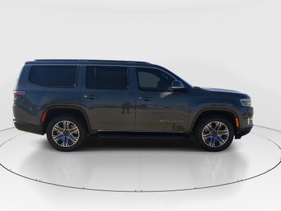 2022 Jeep Wagoneer - Photo 8