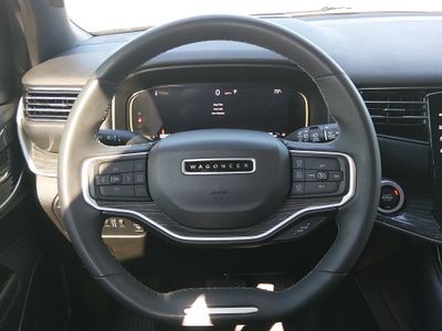 2022 Jeep Wagoneer - Photo 12
