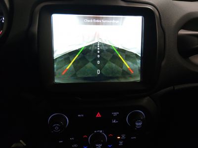 2023 Jeep Renegade - Photo 16