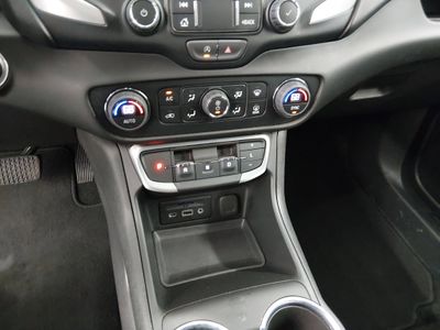 2024 GMC Terrain — photo 13 view