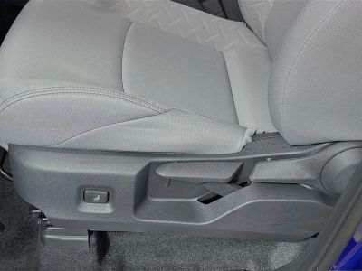 2025 Toyota Tacoma — photo 13 view