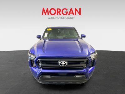 2025 Toyota Tacoma — photo 8 view