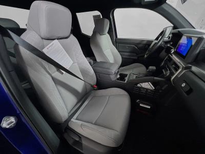 2025 Toyota Tacoma — photo 27 view