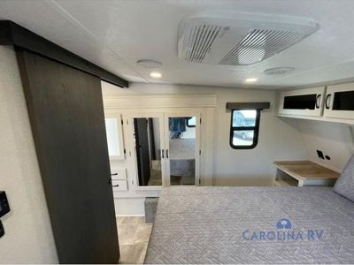2025 Coachmen Chaparral Lite - Photo 10