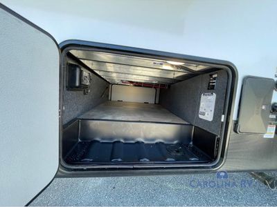 2025 Coachmen Chaparral Lite - Photo 7