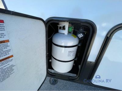 2025 Coachmen Chaparral Lite - Photo 8