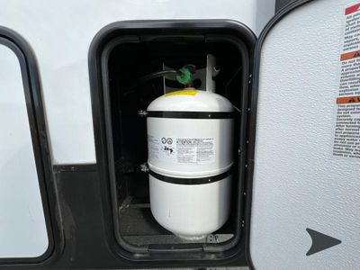 2026 Coachmen RV Chaparral Lite - Photo 8