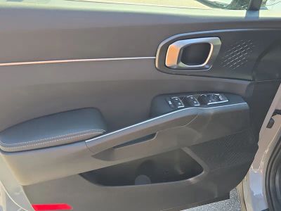 2026 Kia Sorento — photo 17 view