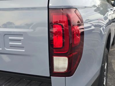 2026 Honda Ridgeline — photo 8 view