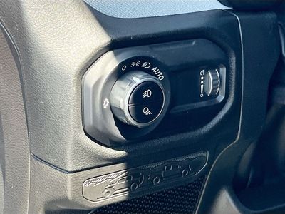 2025 Jeep Gladiator - Photo 10