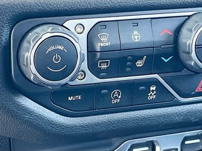 2025 Jeep Gladiator - Photo 20