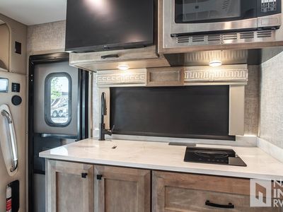 2025 Tiffin Motorhomes Wayfarer - Photo 15