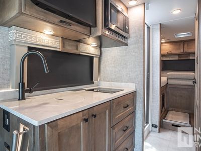 2025 Tiffin Motorhomes Wayfarer - Photo 14