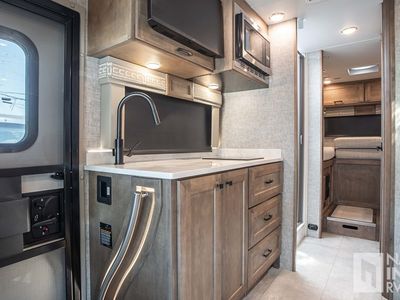 2025 Tiffin Motorhomes Wayfarer - Photo 11
