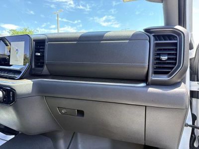 2023 Chevrolet Silverado 1500 — photo 32 view