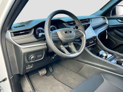 2026 Jeep Grand Cherokee L — photo 9 view