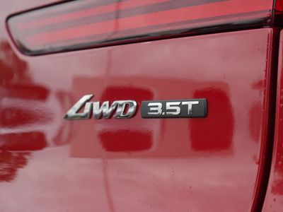 2025 Genesis GV70 - Photo 25