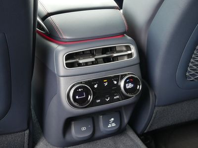 2025 Genesis GV70 - Photo 36