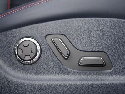2025 Genesis GV70 - Photo 27