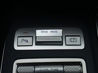2025 Genesis GV70 - Photo 52