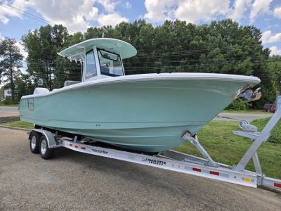 2027 Sea Hunt Ultra 275SE — front three-quarter view