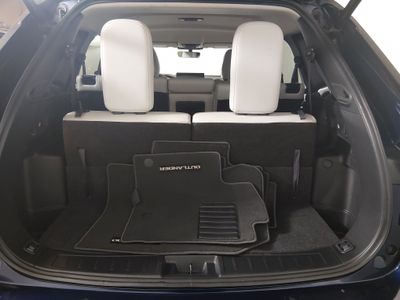 2025 Mitsubishi Outlander - Photo 11