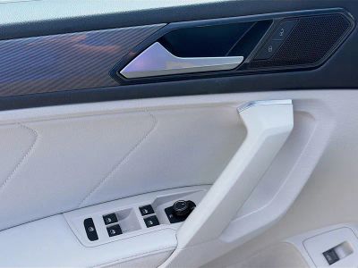 2023 Volkswagen Tiguan — photo 14 view