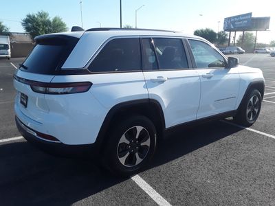 2024 Jeep Grand Cherokee 4xe - Photo 4