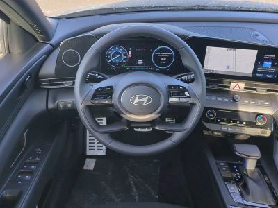 2026 Hyundai ELANTRA HYBRID — photo 17 view