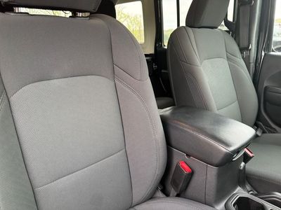 2022 Jeep Wrangler - Photo 34