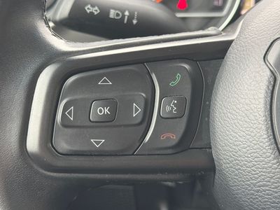 2022 Jeep Wrangler - Photo 19