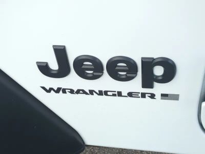 2026 Jeep Wrangler — photo 22 view