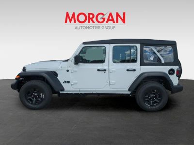 2026 Jeep Wrangler — photo 8 view
