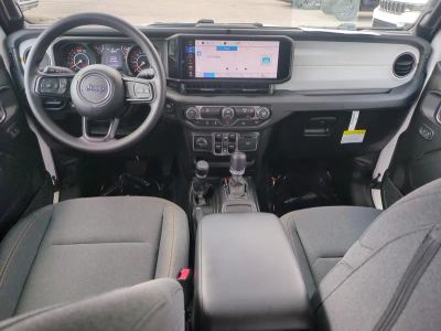 2026 Jeep Wrangler — photo 15 view