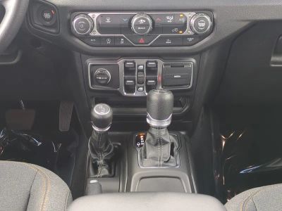 2026 Jeep Wrangler — photo 19 view