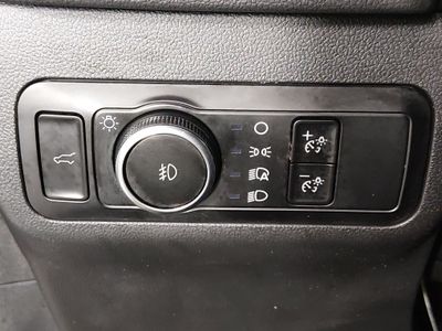 2025 Ford Escape — photo 13 view