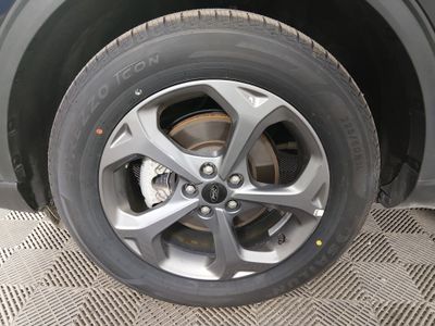 2025 Ford Escape — photo 10 view