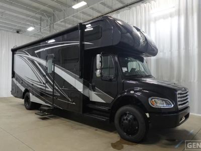 2026 NeXus RV Wraith — front three-quarter view