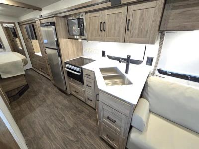 2026 Winnebago VISTA - Photo 6