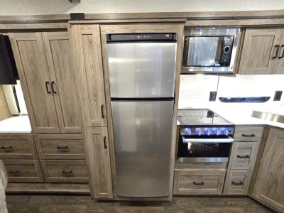 2026 Winnebago VISTA - Photo 8